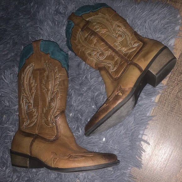 Coconuts by Matisse Shoes Coconuts Western Boots Poshmark